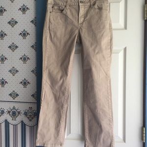 NYDJ straight leg jean 8P.